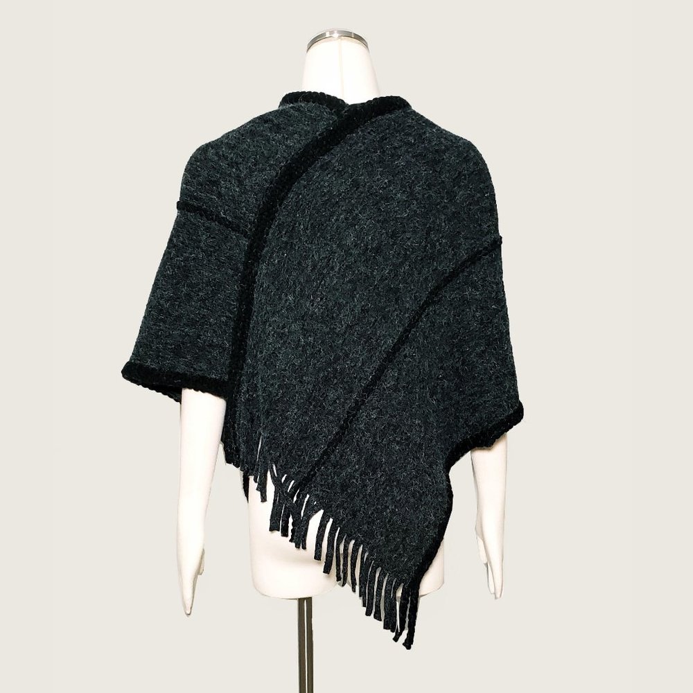 Top It Off Poncho NWT - Picture 8 of 10